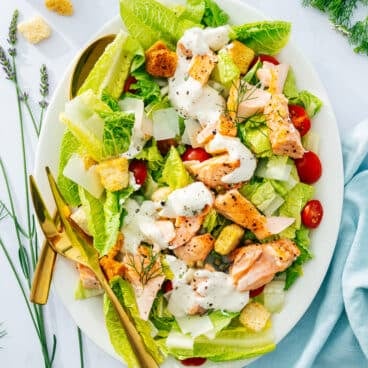 Salmon caesar salad